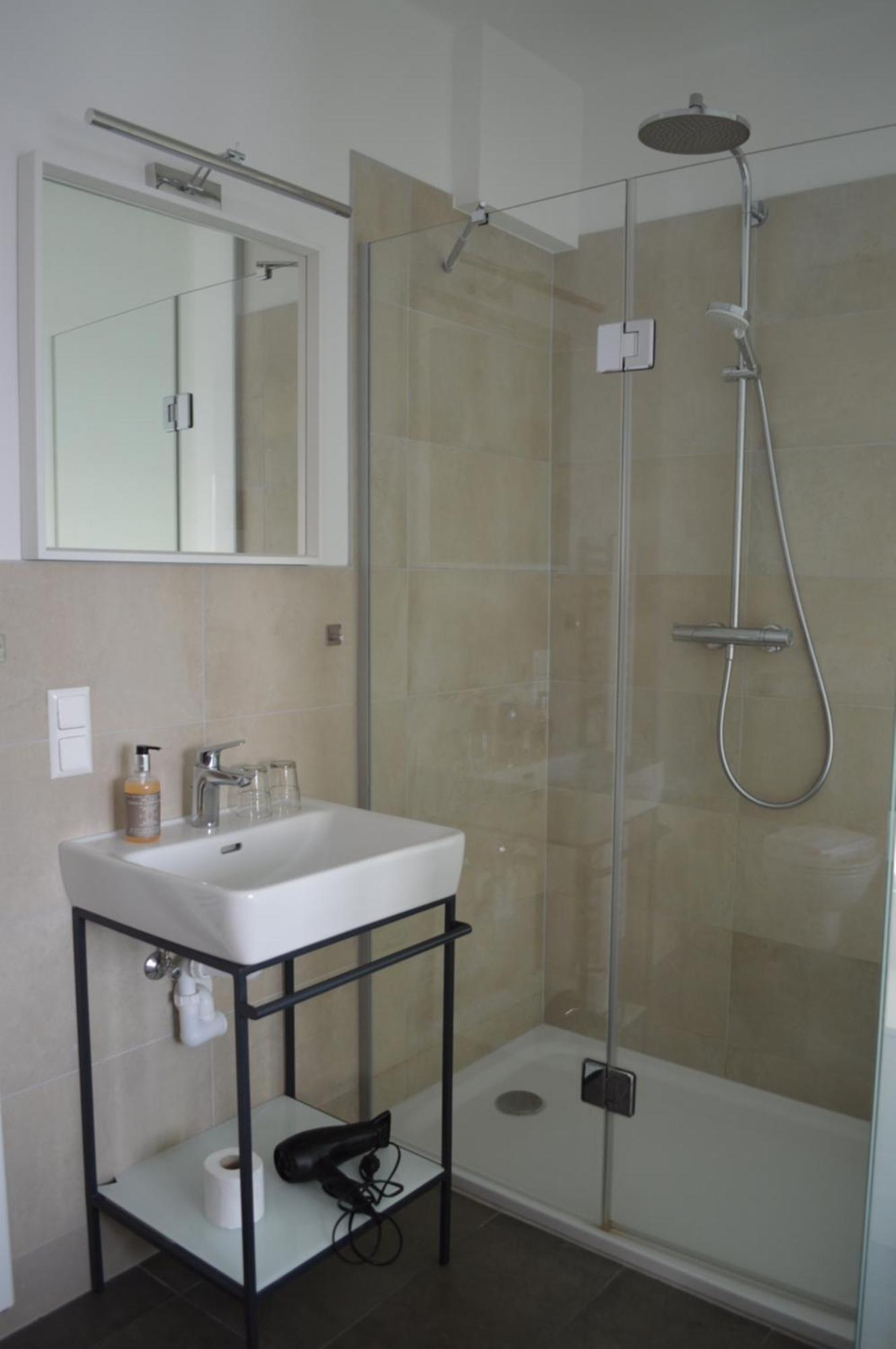 Jaeger Guesthouse أنينهايم المظهر الخارجي الصورة